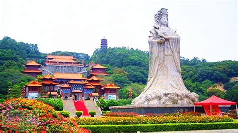 ¡Sumérgete en la Historia en el Templo de la Diosa Mazu de Zhangzhou!